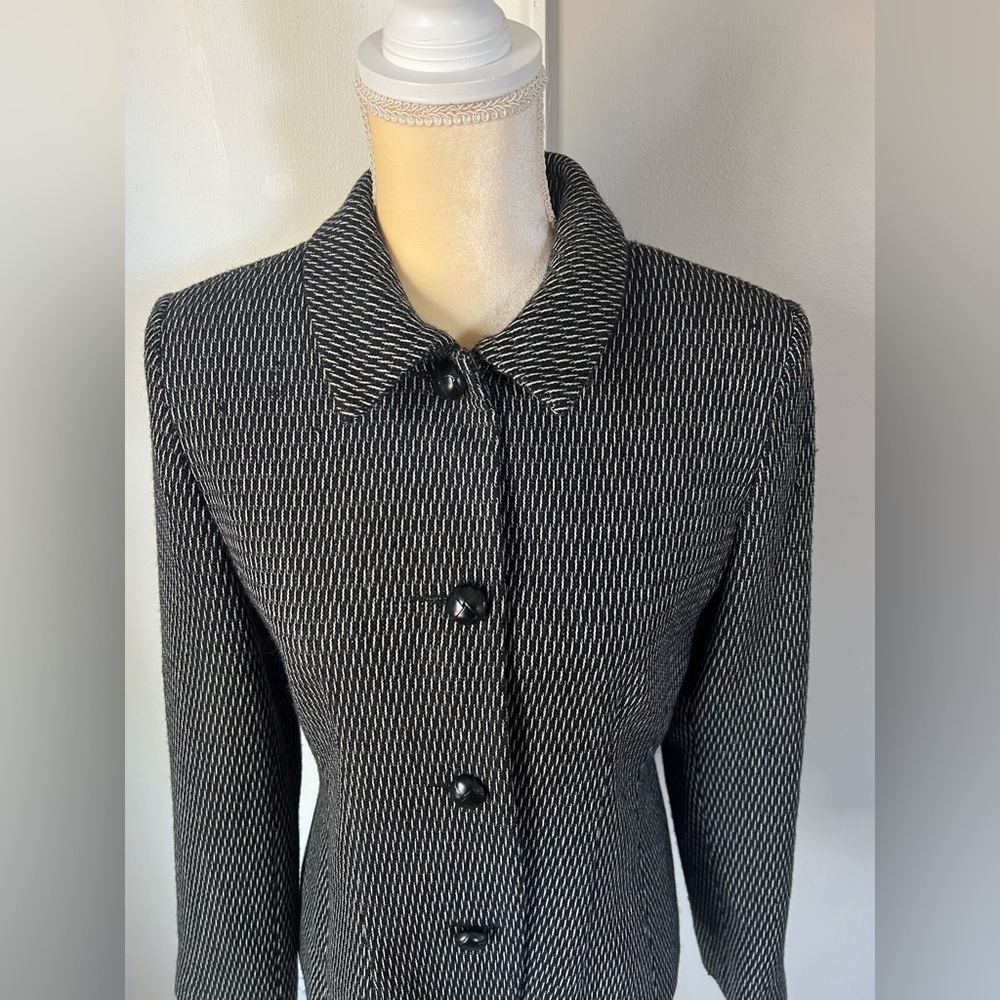 Louben Woman’s Grey/White Wool Blend Thicker Blazer Jacket Size 8 - Picture 2 of 12